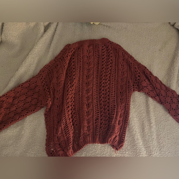 Light weight soft sweater - Picture 2 of 2